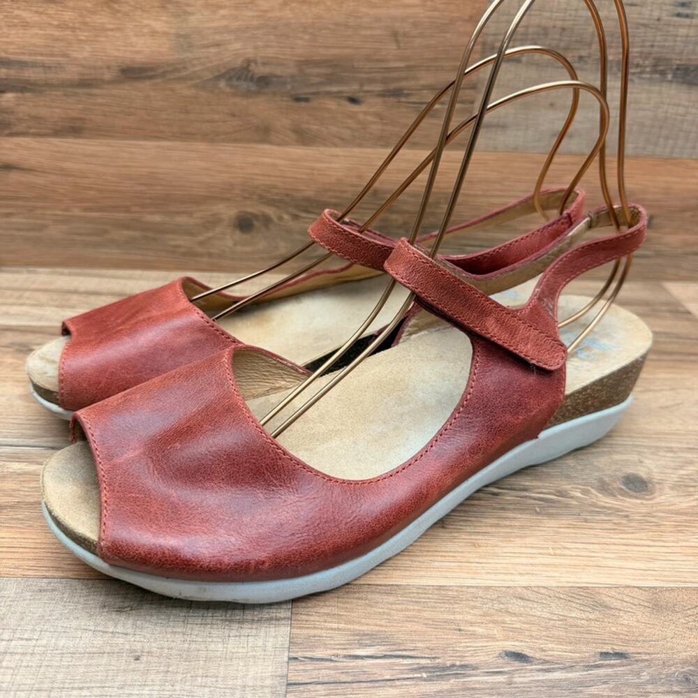 Dansko Women's size 11.5-12 EU42 Marcy Waxy Burnished Sandals